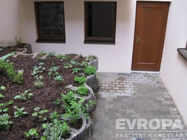 Pronájem bytu 1+kk, Praha - Braník, Na vinohradu, 21 m2