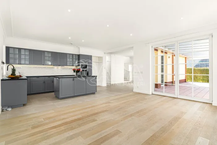 Prodej rodinného domu, Dobřejovice, Nad Mlýnským Rybníkem, 215 m2