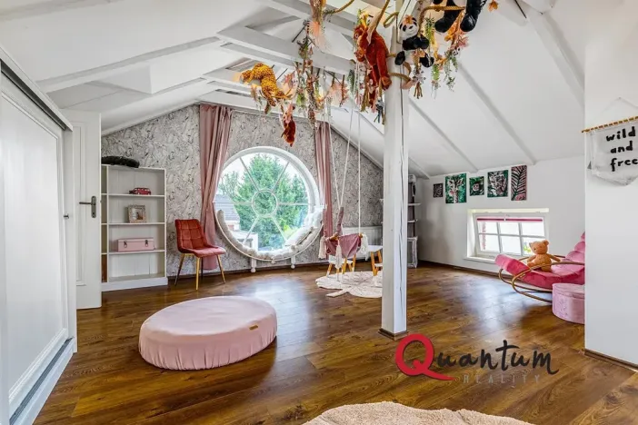 Prodej rodinného domu, Praha - Horní Počernice, Na Myšině, 327 m2