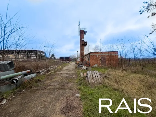 Prodej výrobních prostor, Mikulčice, 3646 m2