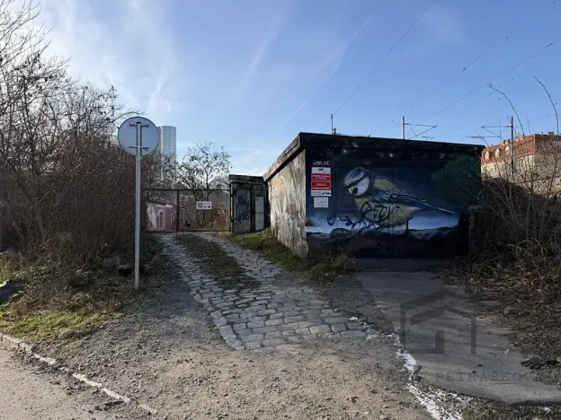 Prodej garáže, Praha, Závišova, 18 m2