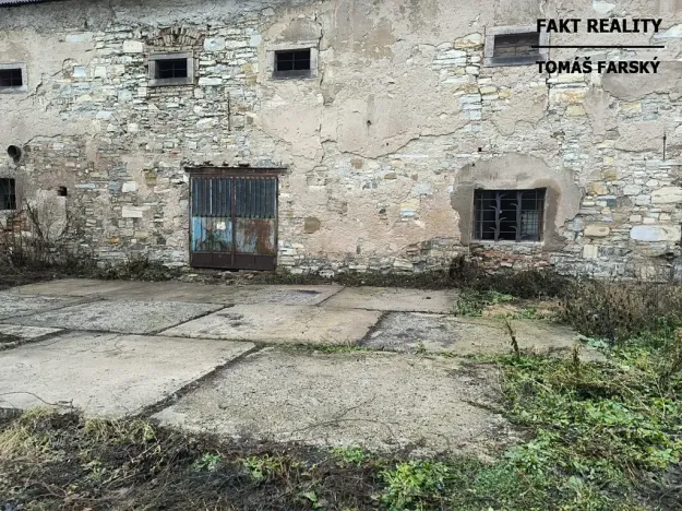 Pronájem garáže, Býčkovice, 100 m2