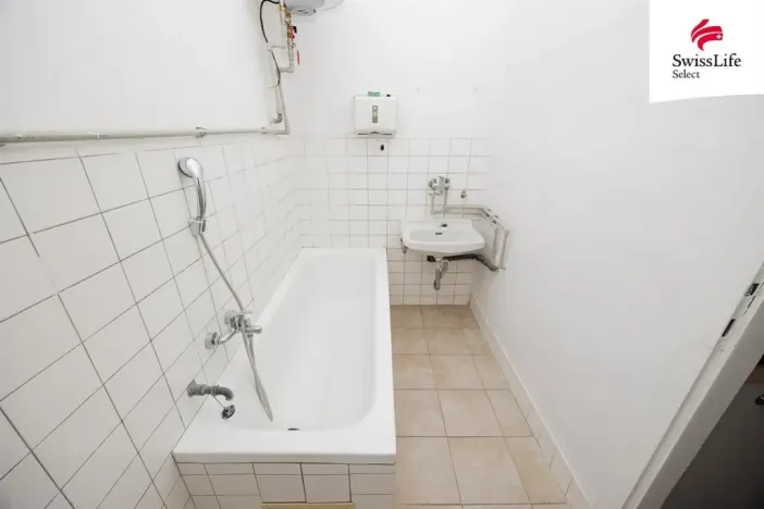 Pronájem kanceláře, Brno, Žampachova, 192 m2