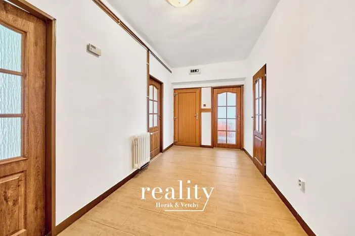 Prodej bytu 3+1, Šumná, 69 m2