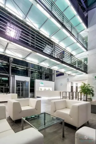 Pronájem obchodního prostoru, Praha - Dejvice, Evropská, 408 m2