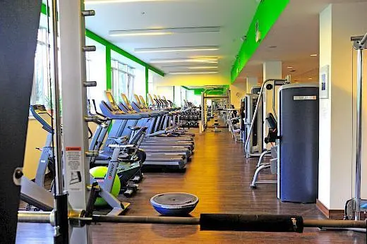 Pronájem obchodního prostoru, Praha - Dejvice, Evropská, 408 m2