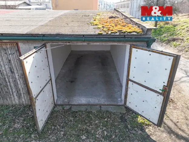 Pronájem garáže, Opava, Bochenkova, 18 m2