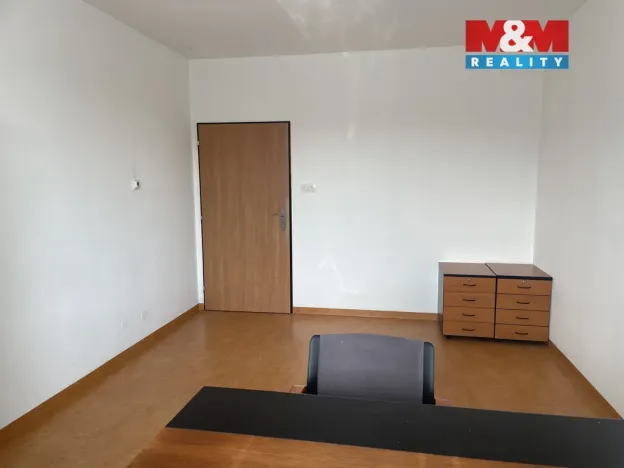 Pronájem kanceláře, Praha, Toužimská, 17 m2