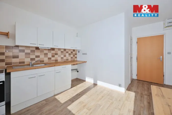 Pronájem bytu 1+1, Křižanov, U Školy, 37 m2