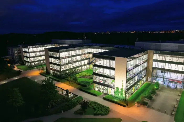 Pronájem kanceláře, Praha - Jinonice, Radlická, 250 m2