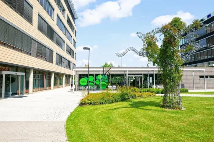 Pronájem kanceláře, Praha - Jinonice, Radlická, 500 m2