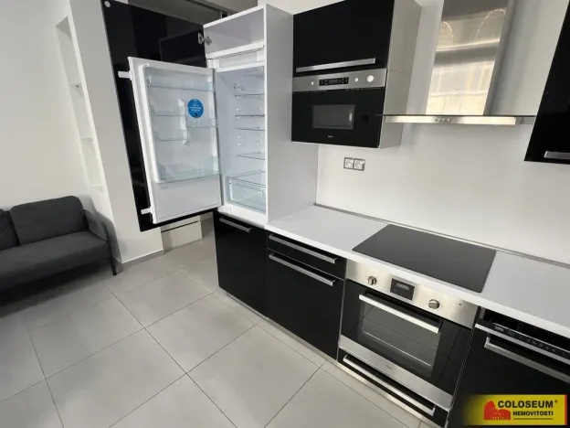 Pronájem bytu 1+kk, Brno - Brno-město, 30 m2