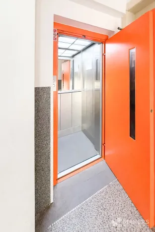 Prodej bytu 2+kk, Praha - Michle, Nuselská, 56 m2