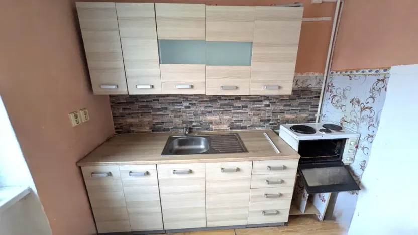 Pronájem bytu 1+1, Most, Josefa Dobrovského, 28 m2