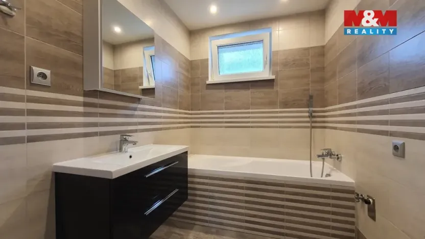 Pronájem bytu 2+1, Ostrov, Jungmannova, 51 m2