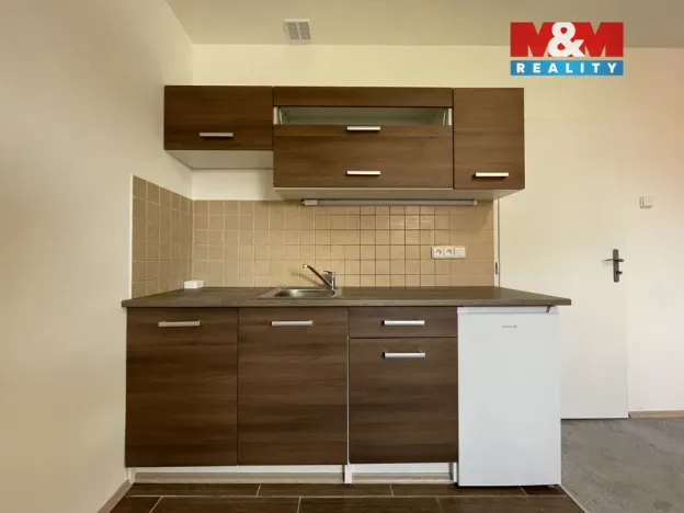Pronájem bytu 2+kk, Líbeznice, Mělnická, 39 m2
