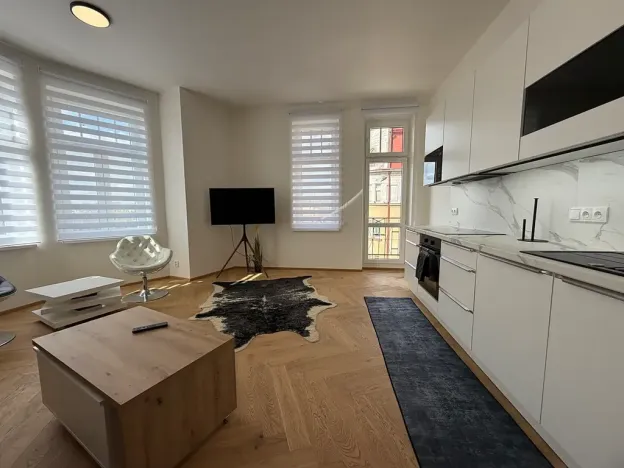 Pronájem bytu 2+kk, Praha - Vršovice, Žitomírská, 60 m2