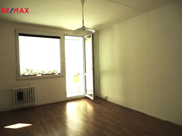 Pronájem bytu 3+1, Praha - Podolí, Kaplická, 56 m2