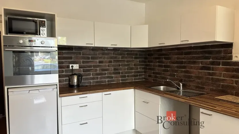 Pronájem bytu 1+kk, Příbram - Příbram VIII, Brodská, 24 m2