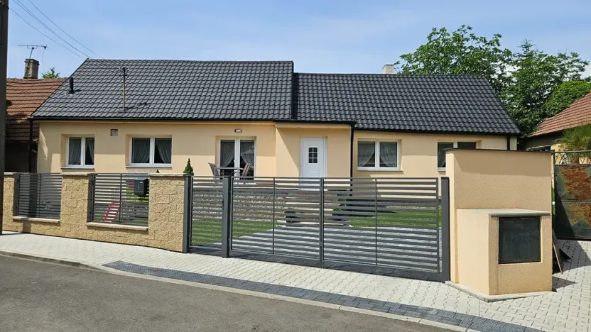 Prodej rodinného domu, Unhošť, Tyršovo náměstí, 93 m2