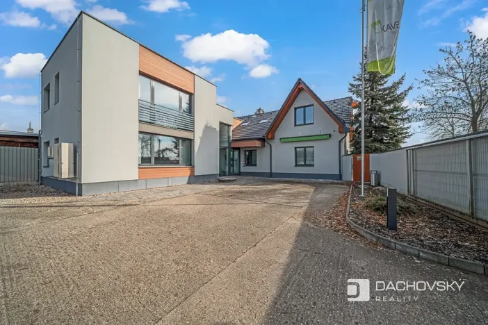 Prodej kanceláře, Pardubice, K Dolíčku, 374 m2