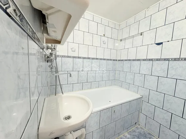 Prodej bytu 2+1, Chomutov, Holešická, 61 m2