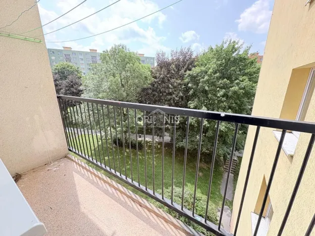 Prodej bytu 2+1, Chomutov, Holešická, 61 m2