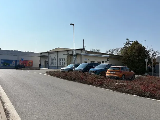 Pronájem obchodního prostoru, Praha - Horní Počernice, Náchodská, 600 m2