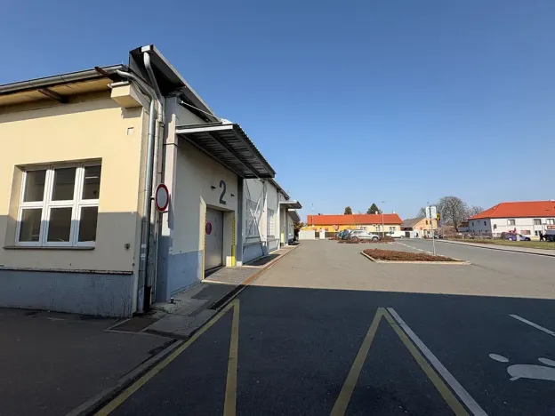 Pronájem výrobních prostor, Praha - Horní Počernice, Náchodská, 600 m2