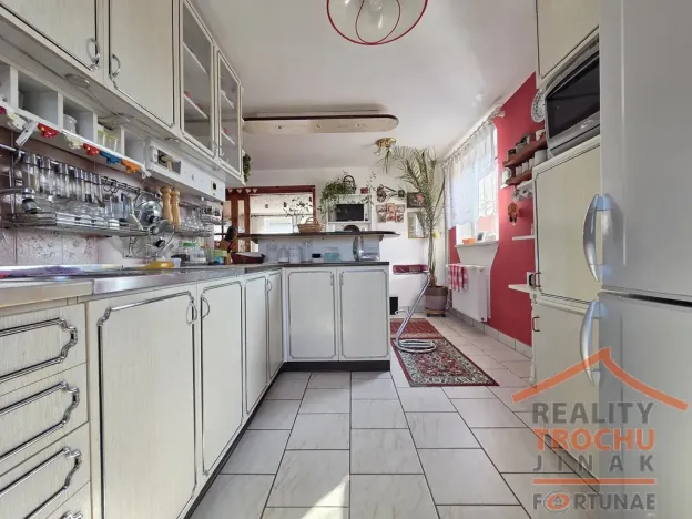 Prodej rodinného domu, Rychnov nad Kněžnou - Roveň, 260 m2