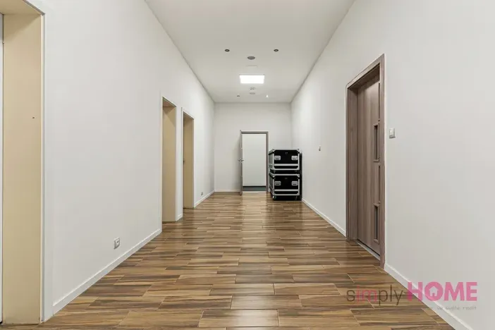 Prodej obchodního prostoru, Praha - Nové Město, Biskupský dvůr, 212 m2