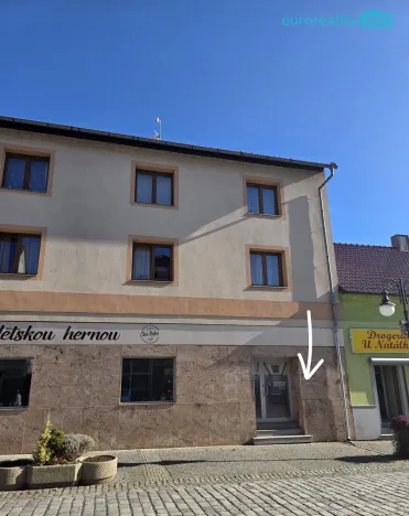 Pronájem obchodního prostoru, Zdice, Husova, 38 m2