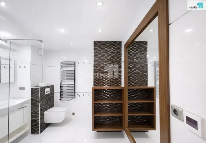 Prodej bytu 3+kk, Průhonice, Na Sídlišti III, 73 m2