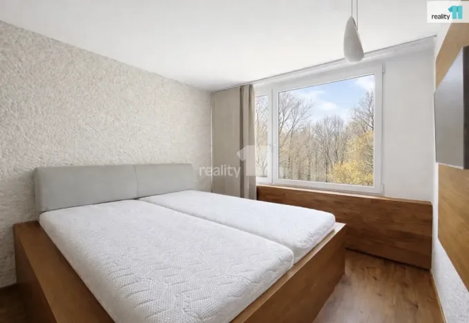 Prodej bytu 3+kk, Průhonice, Na Sídlišti III, 73 m2