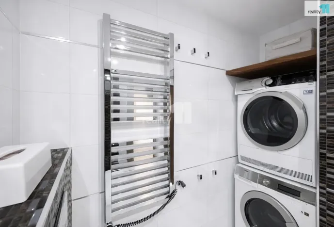 Prodej bytu 3+kk, Průhonice, Na Sídlišti III, 73 m2