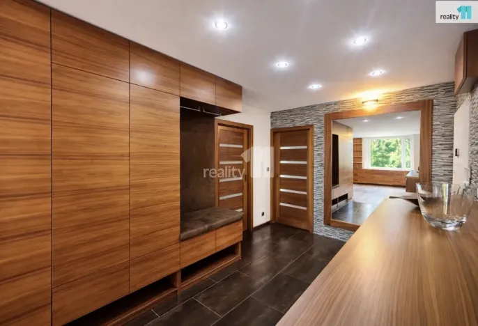 Prodej bytu 3+kk, Průhonice, Na Sídlišti III, 73 m2