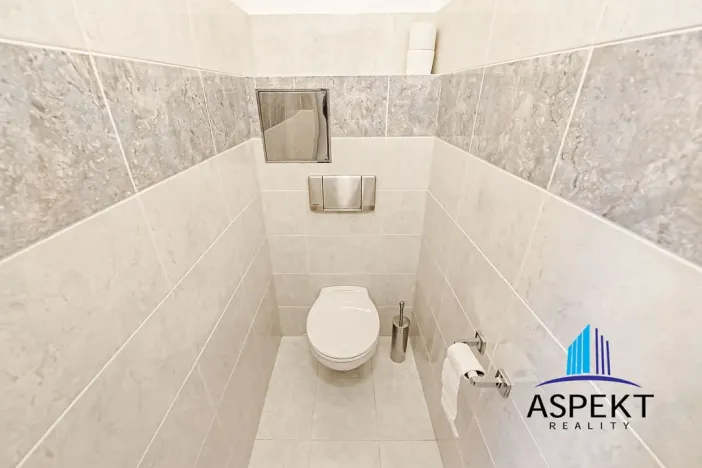 Pronájem bytu 3+1, Praha - Vinohrady, Londýnská, 105 m2