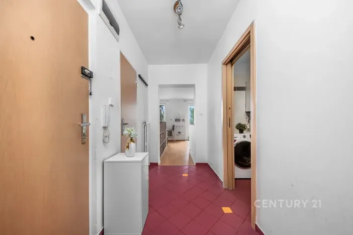 Prodej bytu 2+kk, Praha - Hlubočepy, Výhledová, 63 m2