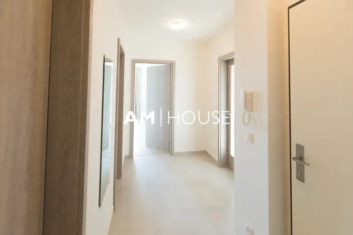 Pronájem bytu 2+kk, Praha - Vysočany, Strnadových, 62 m2