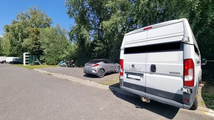 Pronájem výrobních prostor, Praha, Poděbradská, 250 m2