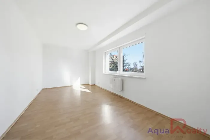 Prodej bytu 3+kk, Karlovy Vary, Okružní, 84 m2