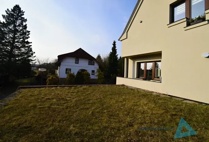 Pronájem bytu 1+kk, Nová Paka, Zahradní, 42 m2