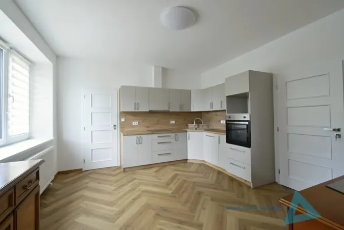 Pronájem bytu 1+kk, Nová Paka, Zahradní, 42 m2