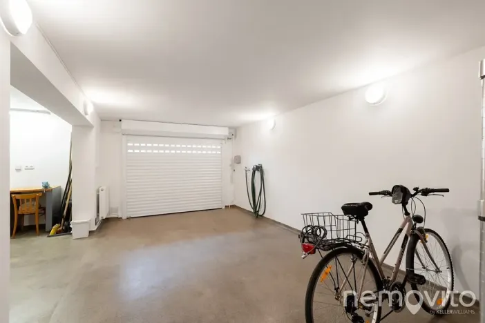 Prodej vily, Křížkový Újezdec, 412 m2