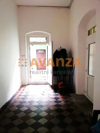 Prodej komerční nemovitosti, Děčín, 1000 m2