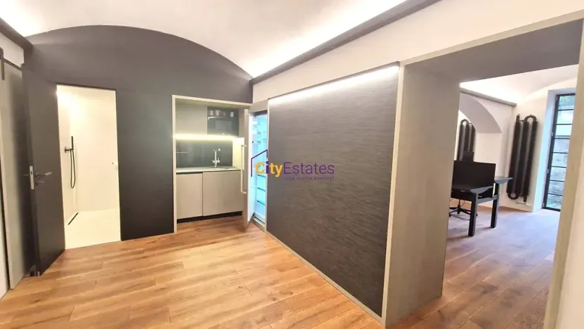 Prodej bytu 1+1, Praha - Smíchov, Janáčkovo nábřeží, 50 m2