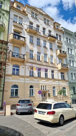 Prodej kanceláře, Praha - Smíchov, Janáčkovo nábřeží, 85 m2