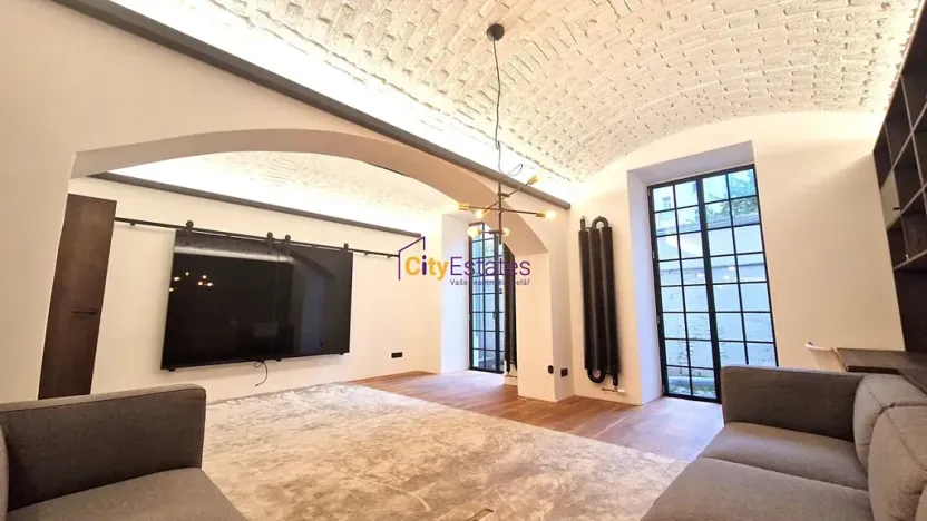 Prodej kanceláře, Praha - Smíchov, Janáčkovo nábřeží, 135 m2