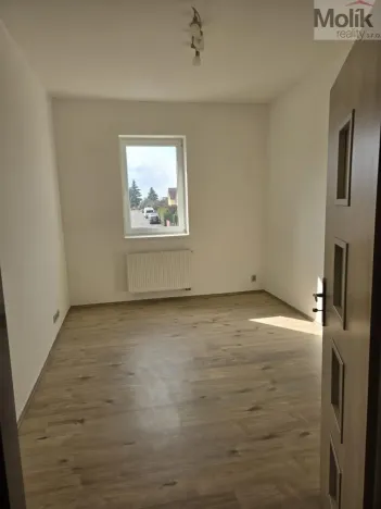 Pronájem bytu 3+1, Lom, nám. Republiky, 103 m2