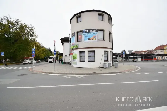 Pronájem kanceláře, Tábor, Husovo nám., 45 m2